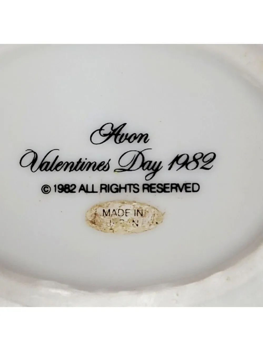 Vtg floral Rose porcelain trinket box 22k gold